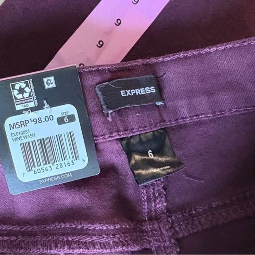 NWT Express Women’s Bootcut Jeans Size 6 – Plum/Burgundy Color